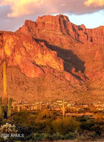 1534 N ACACIA Road, Apache Junction, AZ 85119