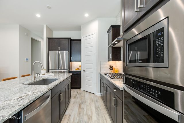 5126 E VILLAGE Drive, Scottsdale, AZ 85254