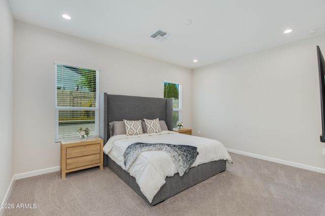 5126 E VILLAGE Drive, Scottsdale, AZ 85254