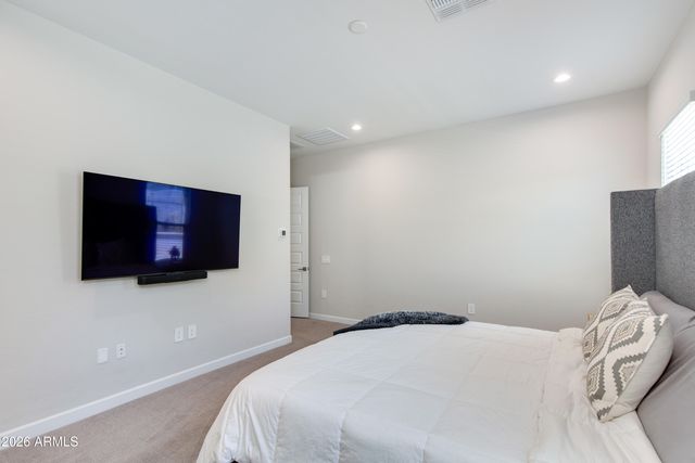 5126 E VILLAGE Drive, Scottsdale, AZ 85254