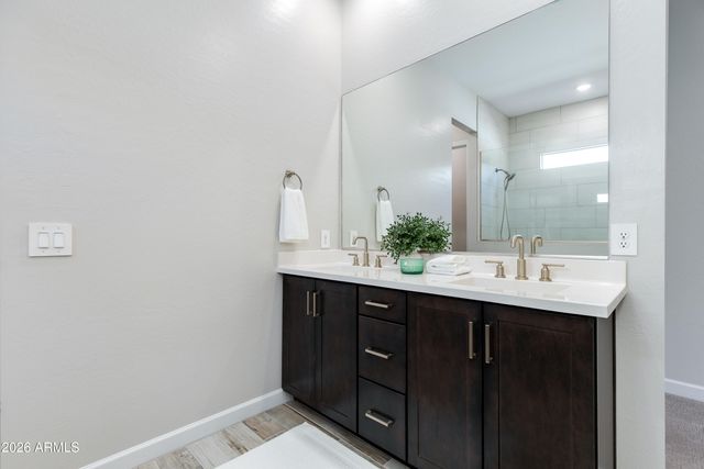 5126 E VILLAGE Drive, Scottsdale, AZ 85254
