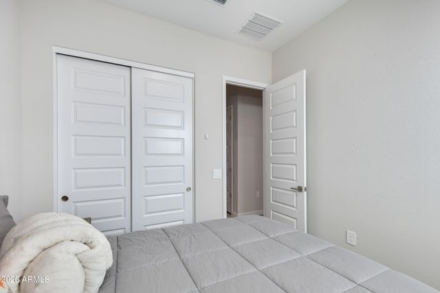 5126 E VILLAGE Drive, Scottsdale, AZ 85254