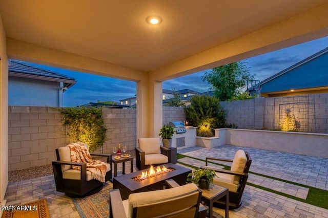 5126 E VILLAGE Drive, Scottsdale, AZ 85254
