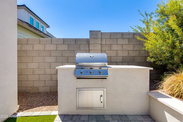 5126 E VILLAGE Drive, Scottsdale, AZ 85254
