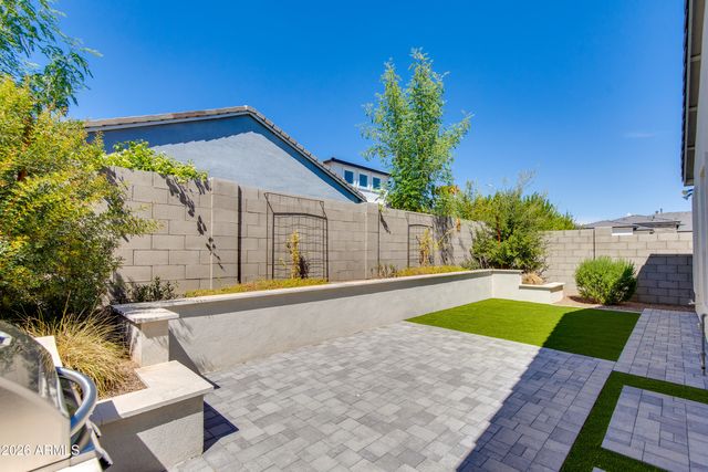 5126 E VILLAGE Drive, Scottsdale, AZ 85254
