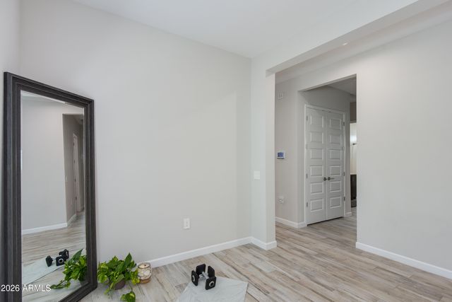 5126 E VILLAGE Drive, Scottsdale, AZ 85254