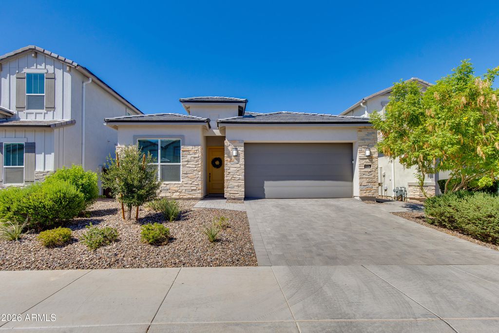 5126 E VILLAGE Drive, Scottsdale, AZ 85254