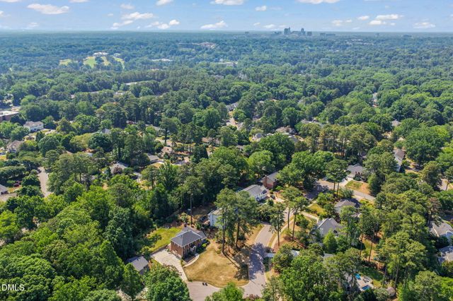 3516 Ranlo Drive, Raleigh, NC 27612
