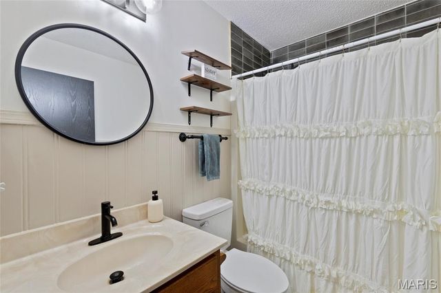 10 Oxford Drive, Washington, MO 63090