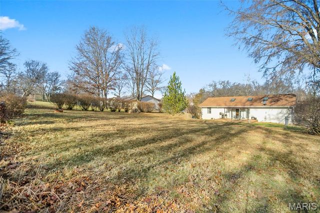 10 Oxford Drive, Washington, MO 63090