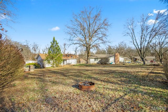 10 Oxford Drive, Washington, MO 63090