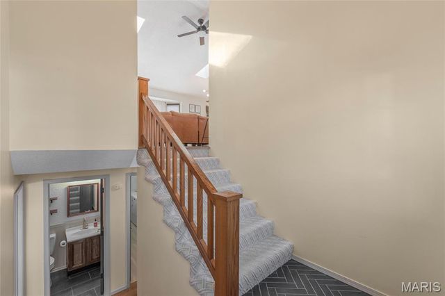 10 Oxford Drive, Washington, MO 63090