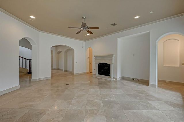 11207 St Laurent Lane, Houston, TX 77082