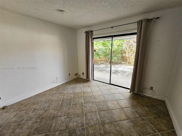 7749 SW 100th St 33, Miami, FL 33156