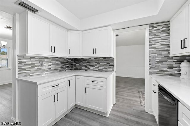 156 Marseille DR, Naples, FL 34112