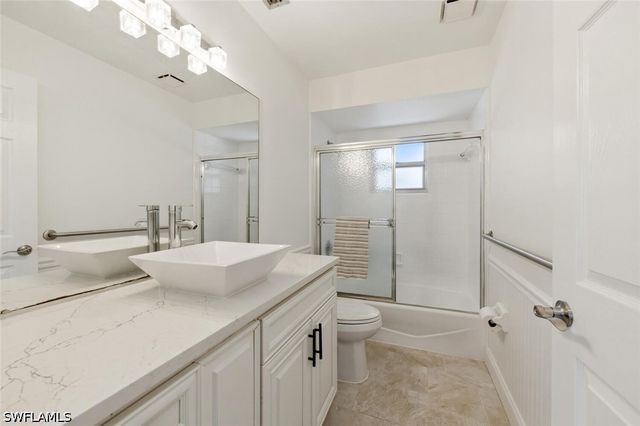 156 Marseille DR, Naples, FL 34112