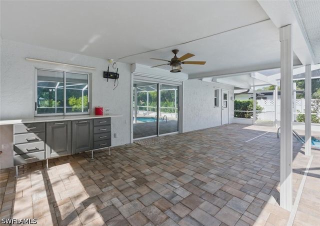 156 Marseille DR, Naples, FL 34112