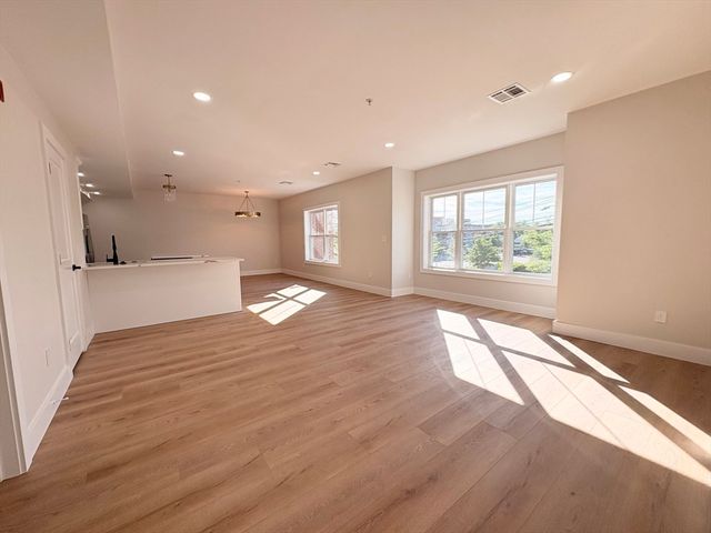 441 Washington St 203, Dedham, MA 02026