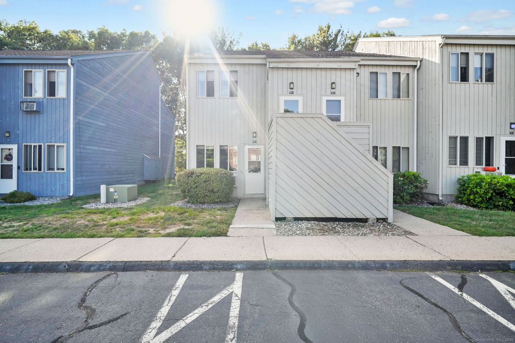 424 Emmett Street APT K, Bristol, CT 06010