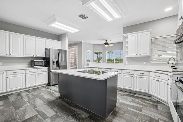 1252 Orchard Lane, Ennis, TX 75119