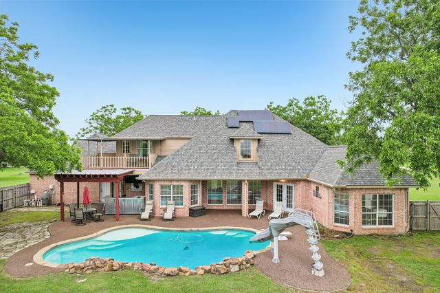 1252 Orchard Lane, Ennis, TX 75119