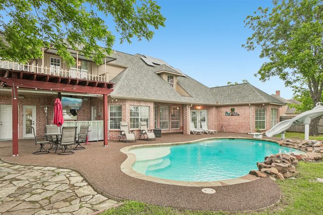 1252 Orchard Lane, Ennis, TX 75119