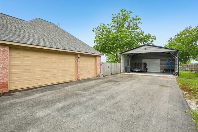 1252 Orchard Lane, Ennis, TX 75119