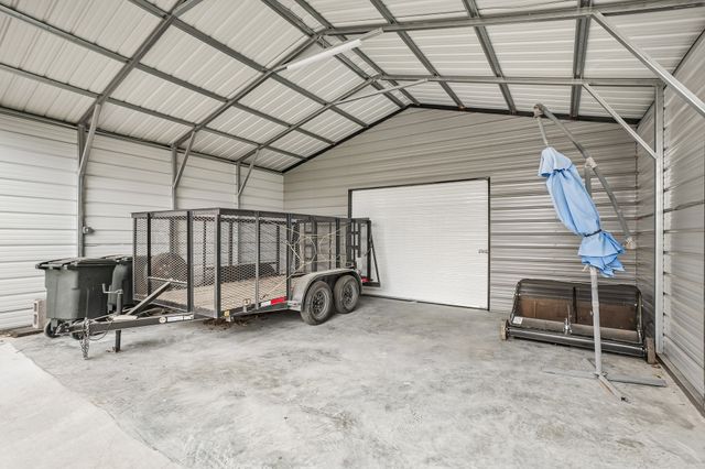 1252 Orchard Lane, Ennis, TX 75119
