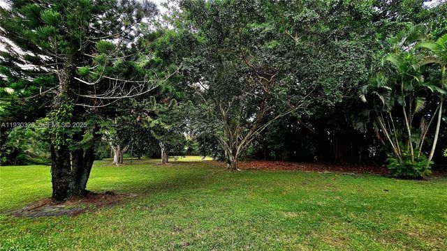 1910 Palmland Dr 2, Boynton Beach, FL 33436