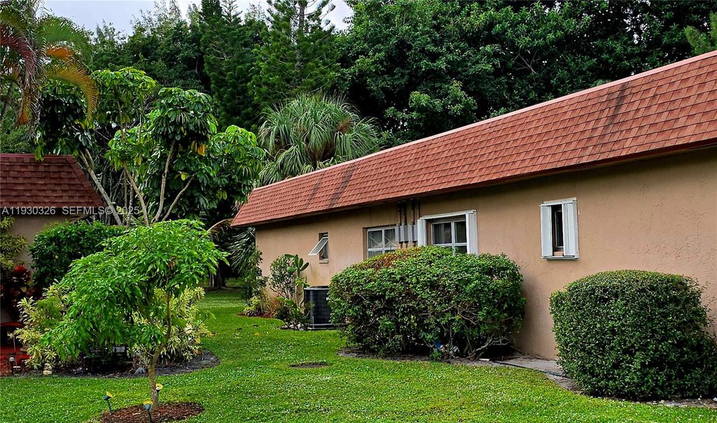 1910 Palmland Dr 2, Boynton Beach, FL 33436