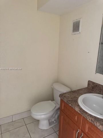 2850 NW 55th Avenue 1D, Lauderhill, FL 33313
