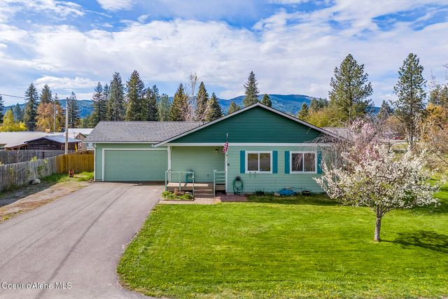 372 Glidden Ave, Priest River, ID 83856