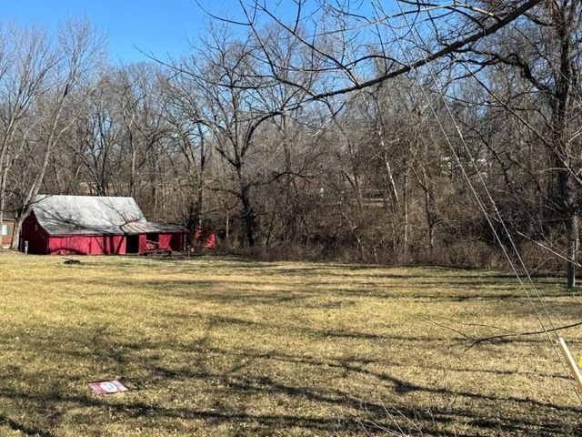 2611 N Union School Road, Independence, MO 64058