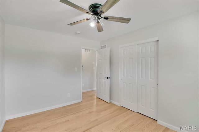 1592 Mendell Drive, University City, MO 63130