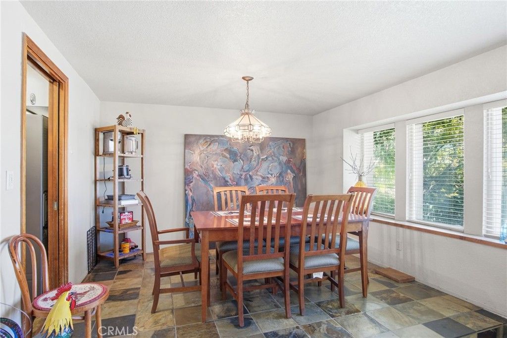 Image 11 of property listing at 1421 El Pueblo Drive, Modesto, CA 95355