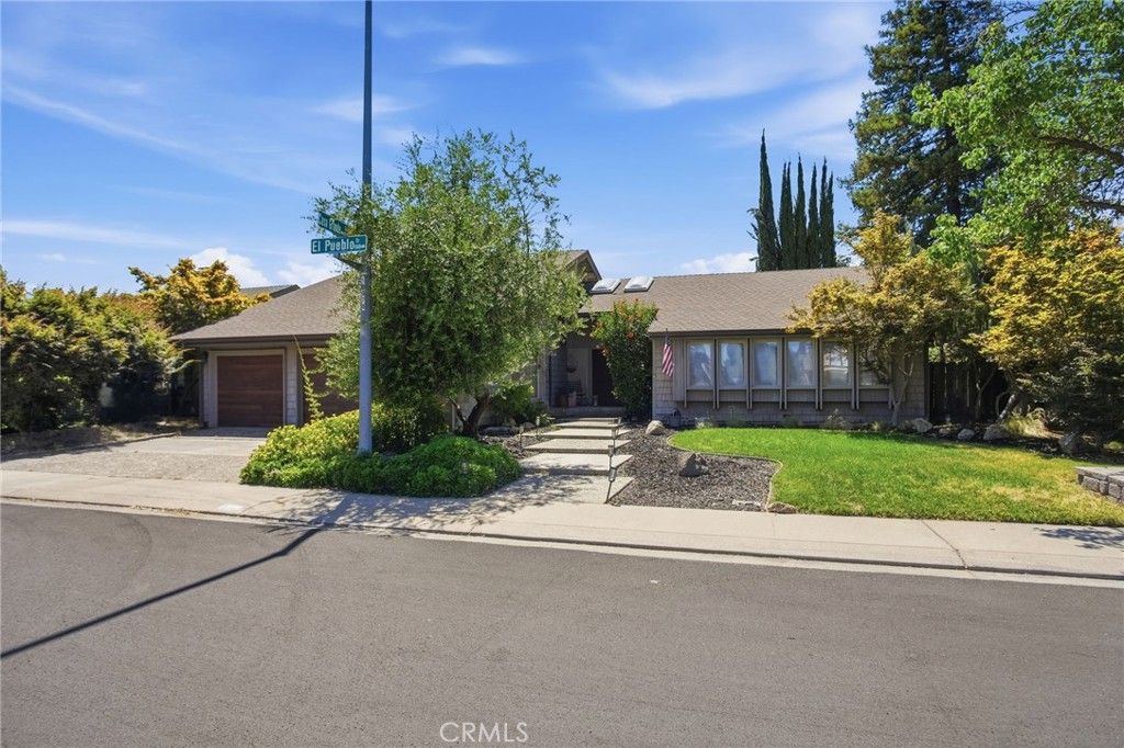 Image 3 of property listing at 1421 El Pueblo Drive, Modesto, CA 95355