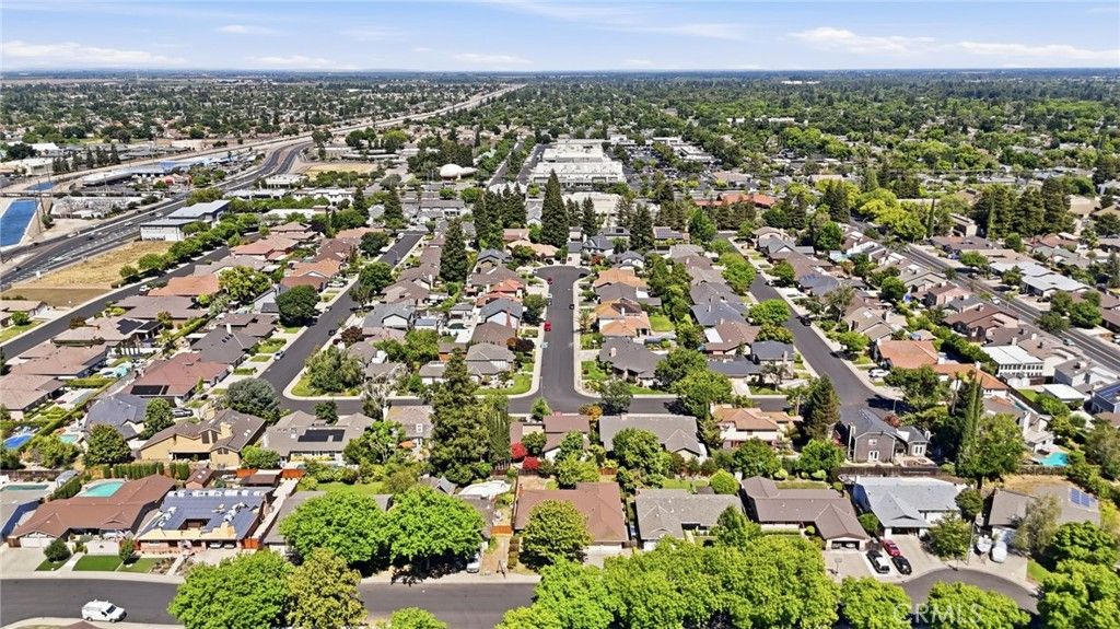 Image 32 of property listing at 1421 El Pueblo Drive, Modesto, CA 95355