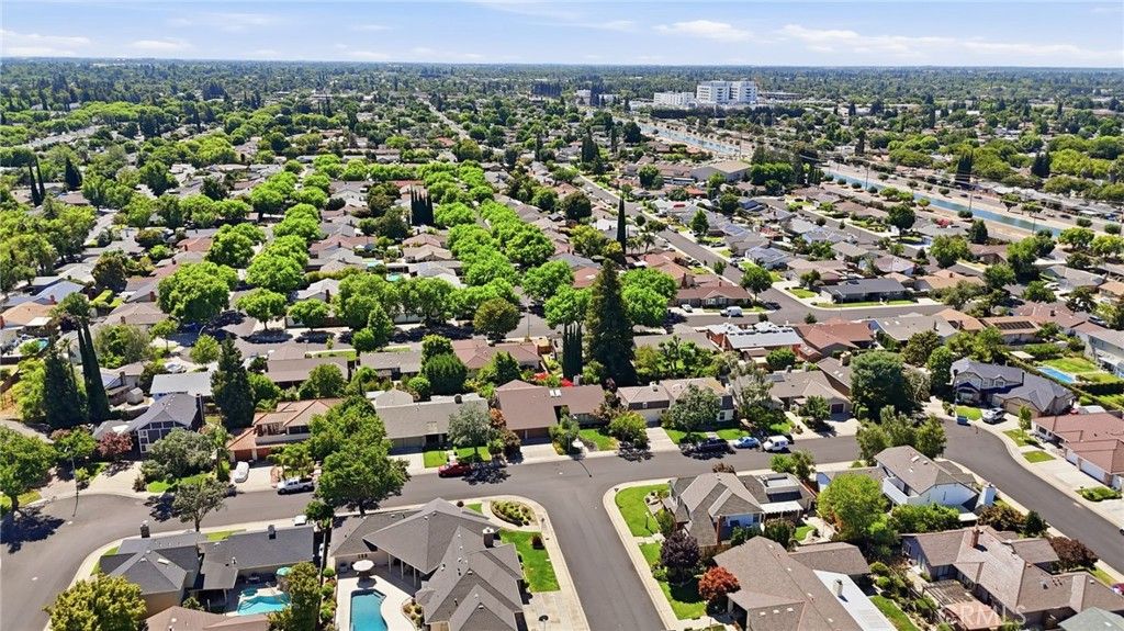 Image 35 of property listing at 1421 El Pueblo Drive, Modesto, CA 95355