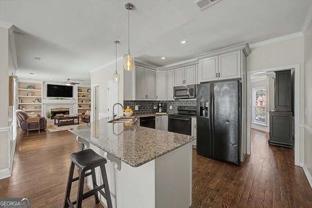 1025 Fairwood Court NW, Acworth, GA 30101