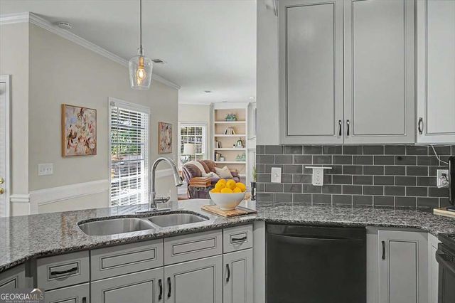 1025 Fairwood Court NW, Acworth, GA 30101