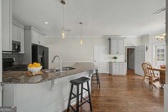 1025 Fairwood Court NW, Acworth, GA 30101