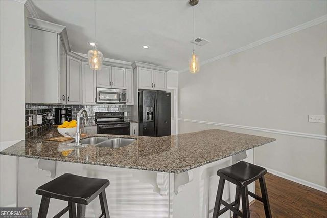 1025 Fairwood Court NW, Acworth, GA 30101