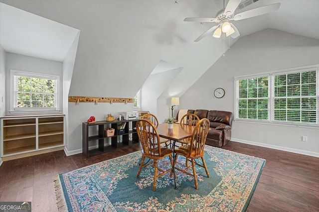 1025 Fairwood Court NW, Acworth, GA 30101