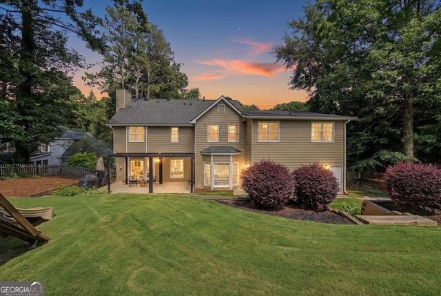 1025 Fairwood Court NW, Acworth, GA 30101