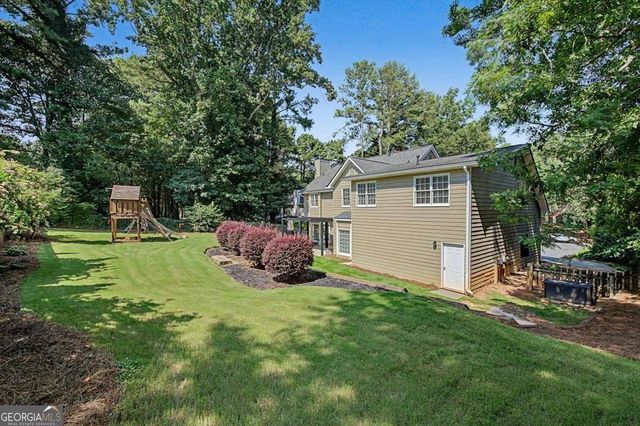 1025 Fairwood Court NW, Acworth, GA 30101