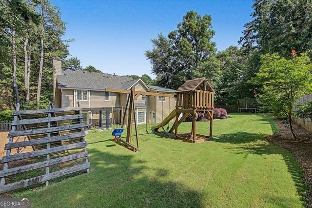 1025 Fairwood Court NW, Acworth, GA 30101