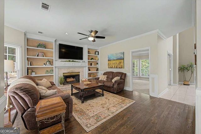 1025 Fairwood Court NW, Acworth, GA 30101