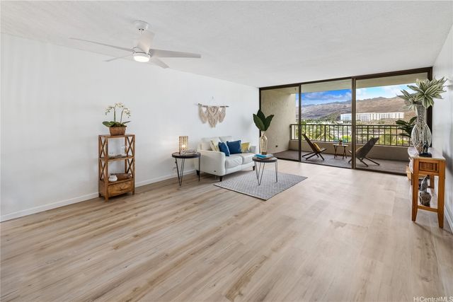 500 Lunalilo Home Road 16G, Honolulu, HI 96825