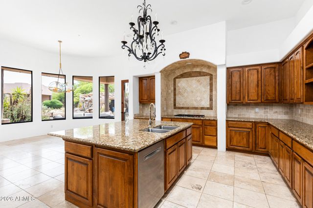 7025 E ASHLER HILLS Drive, Scottsdale, AZ 85266