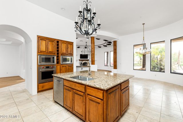 7025 E ASHLER HILLS Drive, Scottsdale, AZ 85266